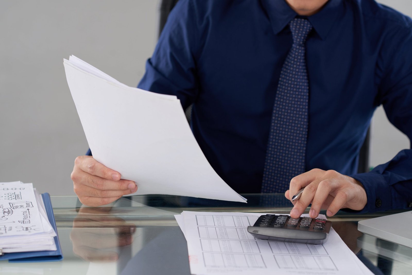 Clerk ChecClerk Checking Documentsking Documents