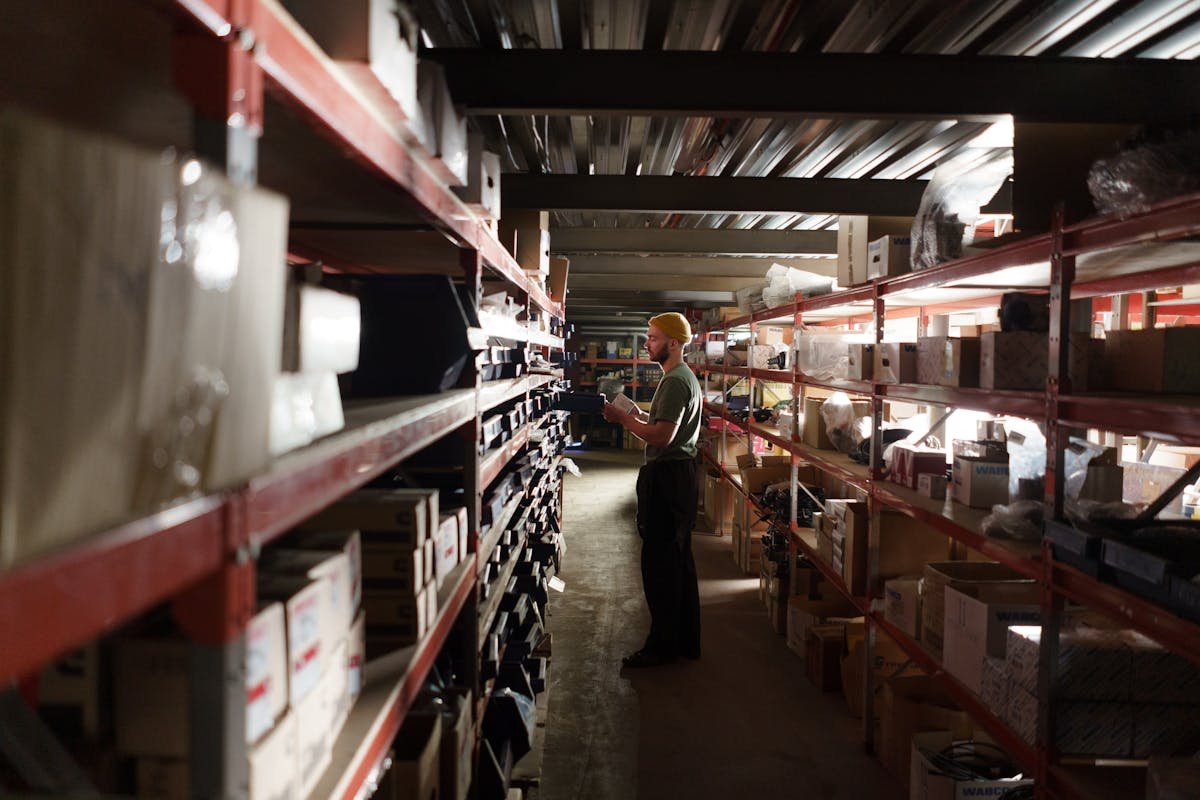 Store Keeper Checking store